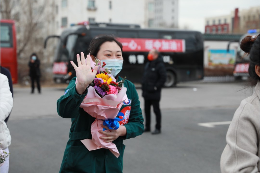 春暖花開，英雄歸來！葫蘆島市第二人民醫(yī)院支援綏中醫(yī)療隊凱旋而歸~(圖9)